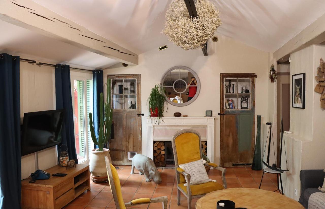 Grand Loft De Charme, Place Du Village A Thuir Buitenkant foto