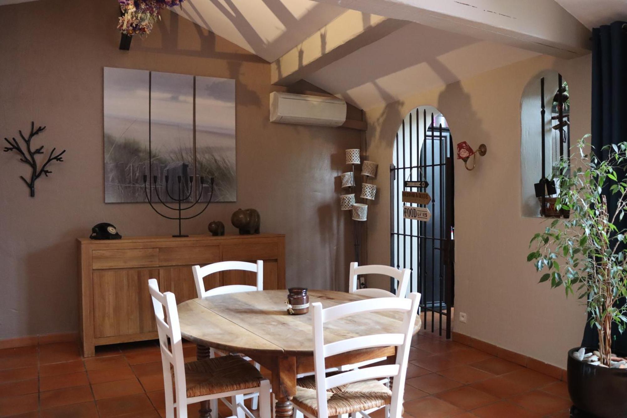 Grand Loft De Charme, Place Du Village A Thuir Buitenkant foto