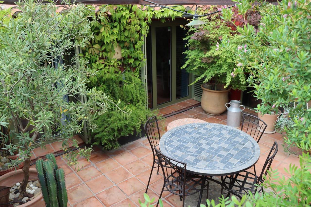 Grand Loft De Charme, Place Du Village A Thuir Buitenkant foto