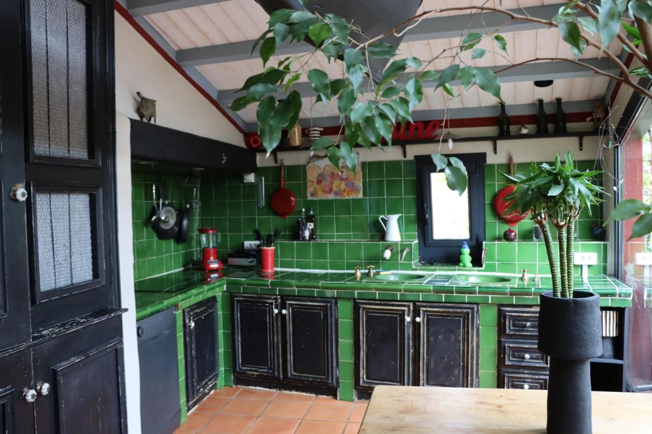 Grand Loft De Charme, Place Du Village A Thuir Buitenkant foto